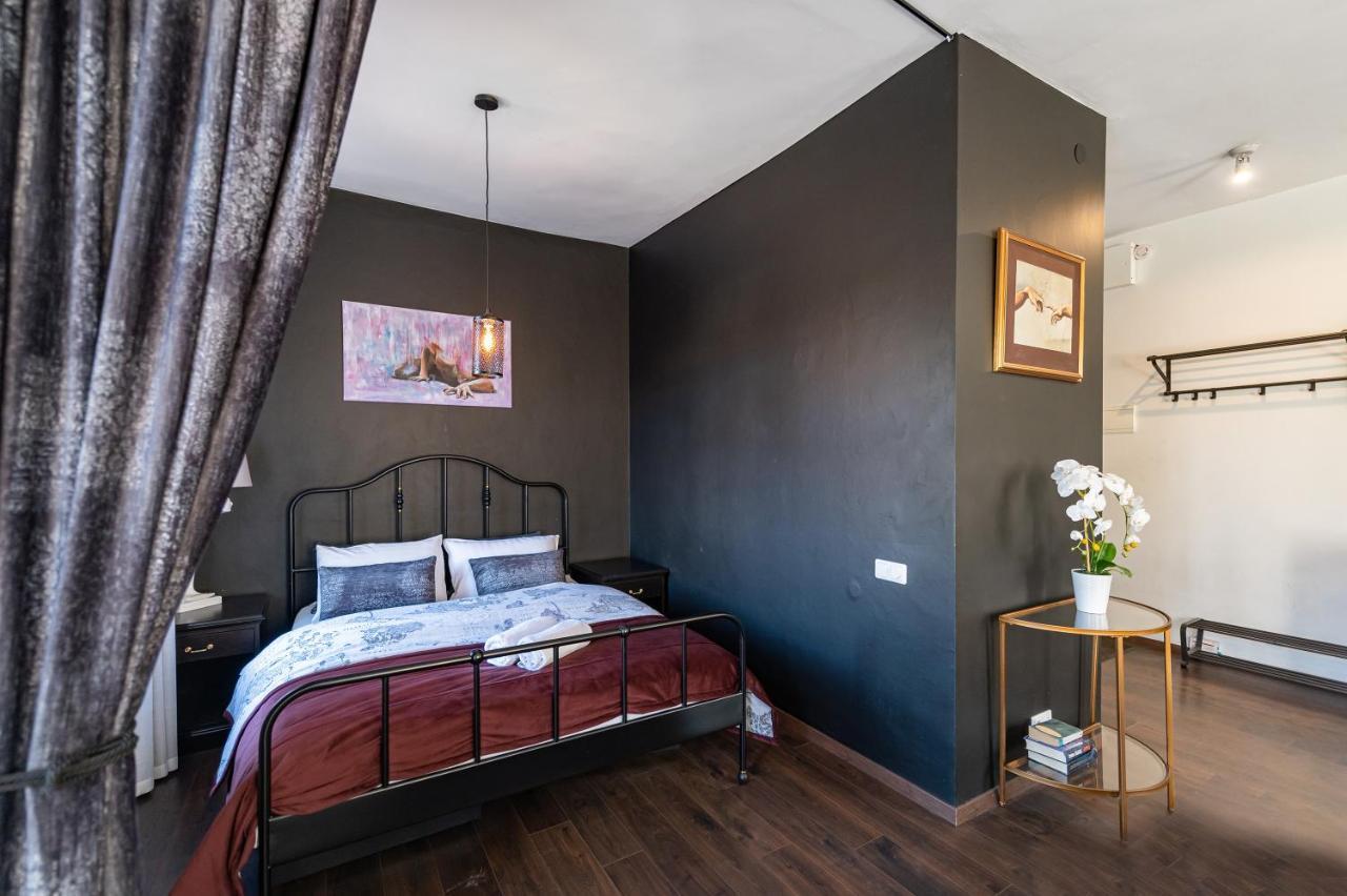 Retro Studio Old Town Apartment By Hostlovers Kaunas Exterior photo